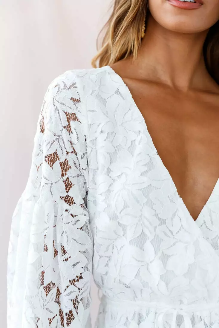 Selfie Leslie Ever After Keyhole Back Lace Dress White - Image 5