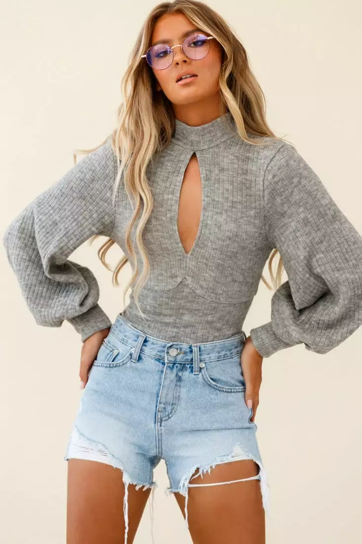 Selfie Leslie Prove It Keyhole Front Backless Knit Crop Top Grey Marle