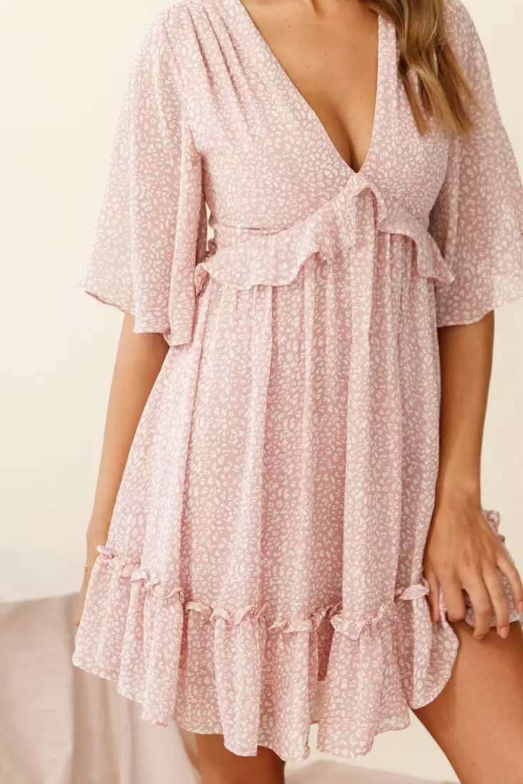 Selfie Leslie Flissy Angel Sleeve Cut-Out Babydoll Dress Speckle Print Pink - Image 4